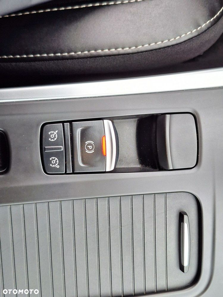 Renault Megane ENERGY TCe 100 PLAY - 19