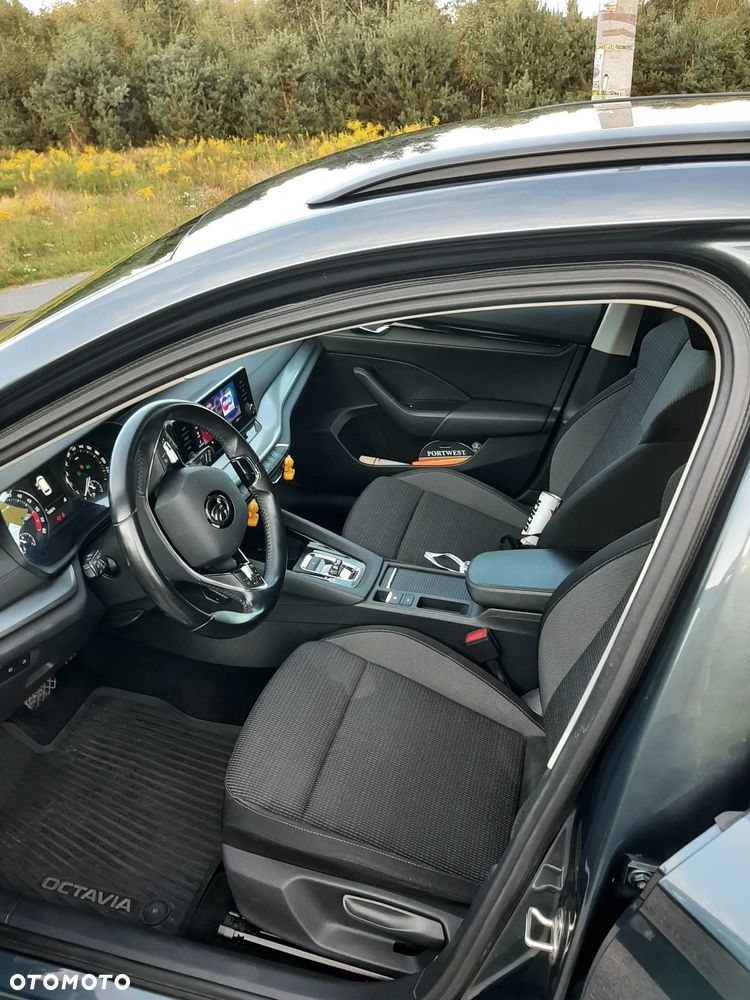 Skoda Octavia 2.0 TDI Ambition DSG - 20