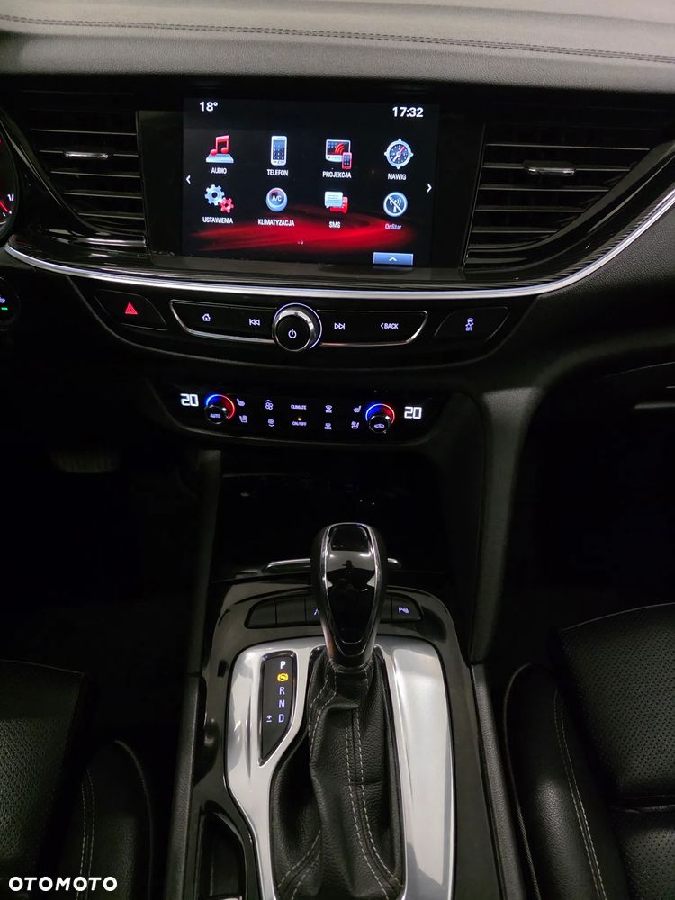 Opel Insignia 2.0 BiTurbo 4x4 Exclusive - 12