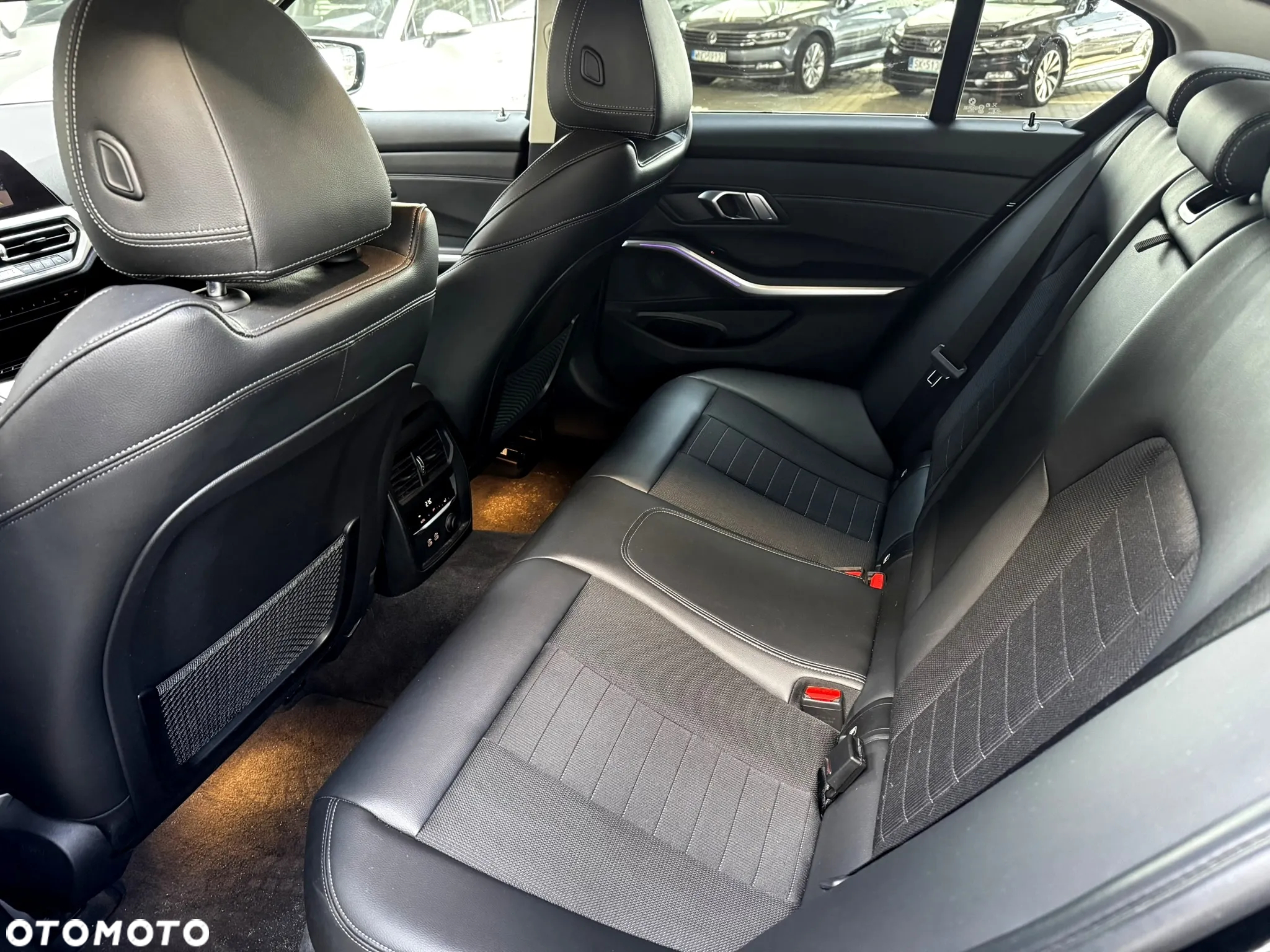 BMW Seria 3 320i GPF Advantage sport - 11