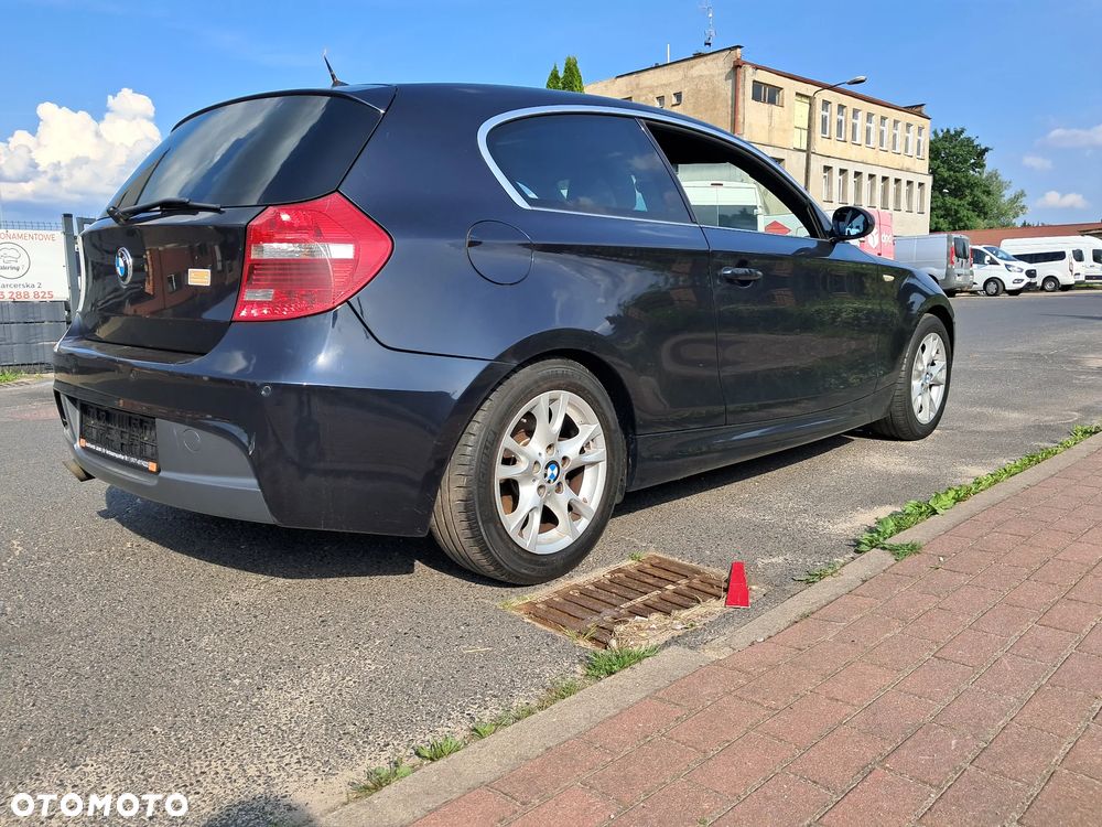 BMW Seria 1 118i Edition Sport - 10
