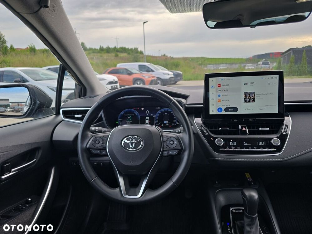 Toyota Corolla 1.8 Hybrid Comfort - 17