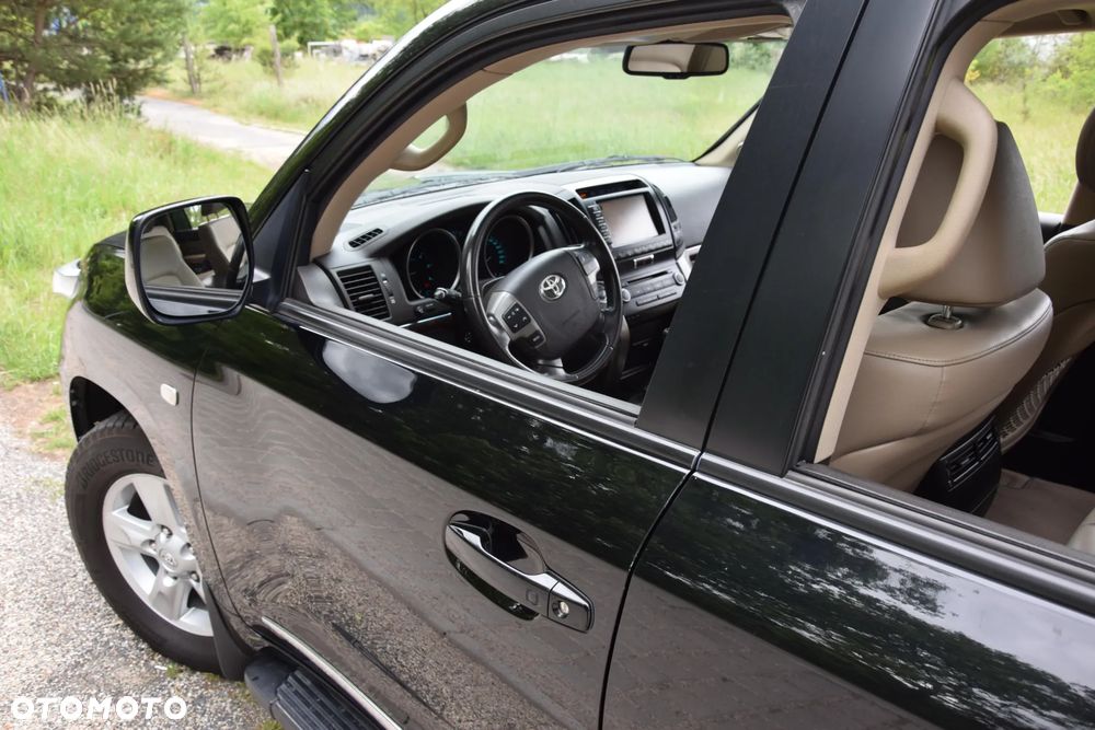 Toyota Land Cruiser LC 4.5 D-4D Sol - 30