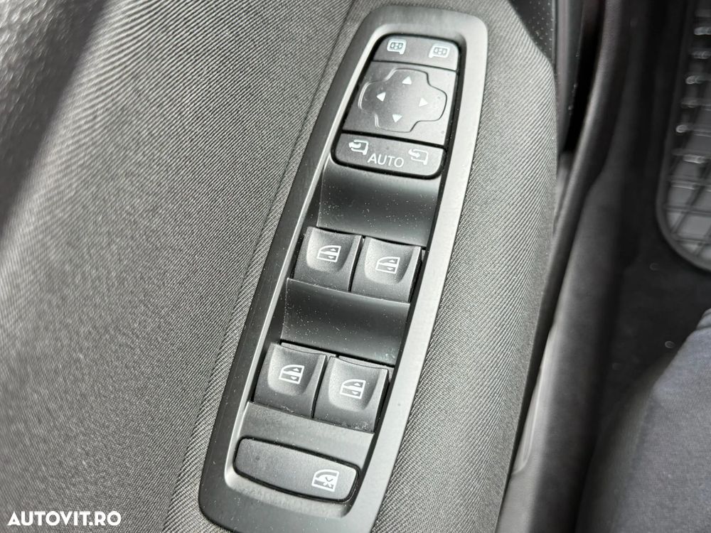 Renault Megane Blue dCi 116 EDC Intens - 16