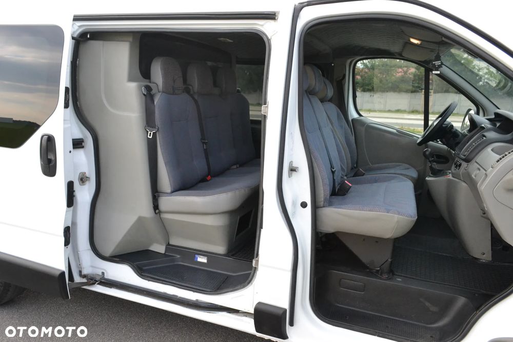 Renault Trafic - 26