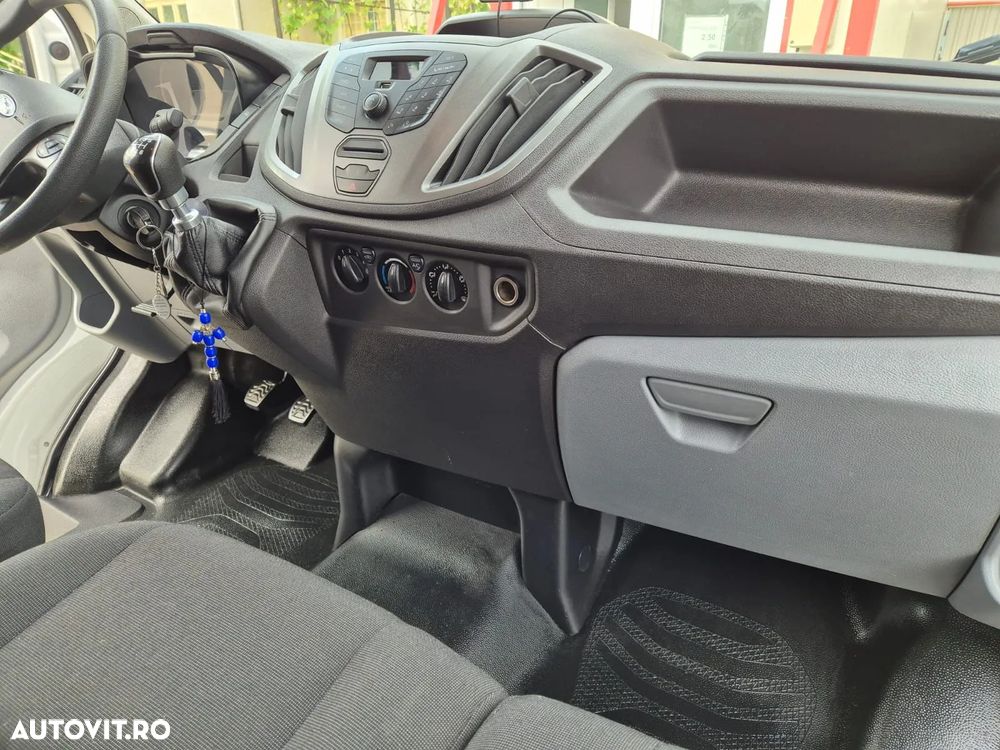 Ford Transit - 9