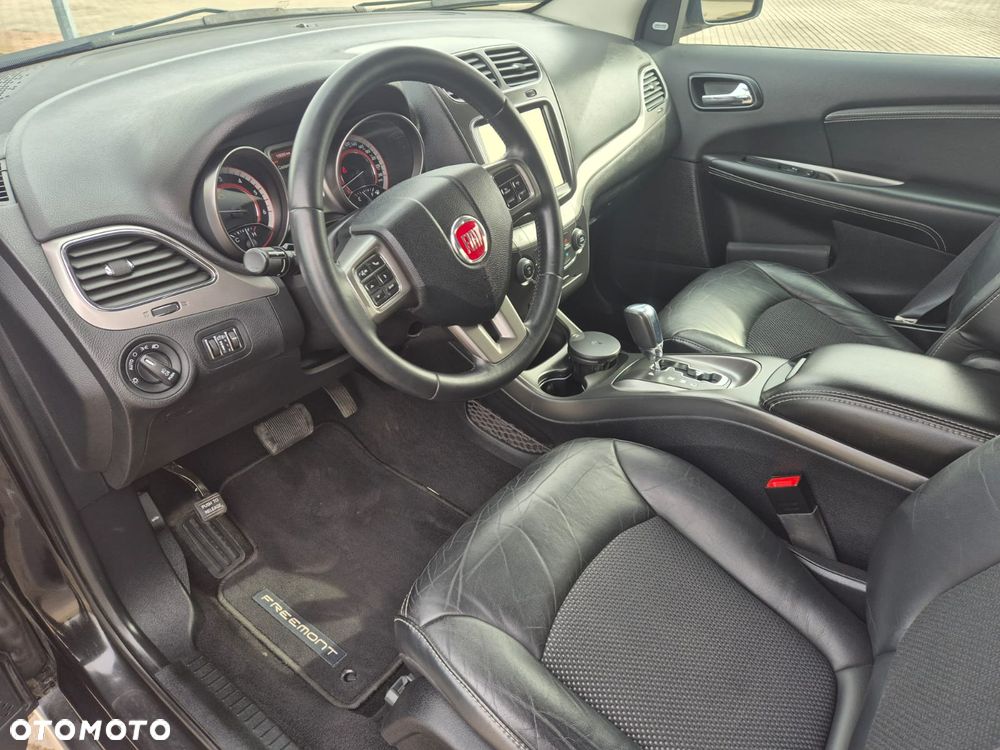 Fiat Freemont 2.0 Multijet 16V DPF Automatik Allrad Black Code - 11