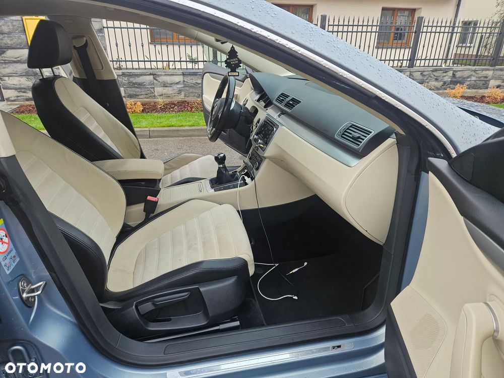 Volkswagen Passat CC 2.0 TDI Exclusive - 17