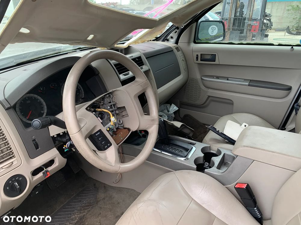 FORD ESCAPE 2008 *SAMOCHÓD NA CZĘŚCI* 2269 MASKA, LAMPA, DRZWI, LUSTERKO, ZDERZAK, GRILL, BŁOTNIK, KLAPA, BELKA, DESKA, FOTELE, KANAPA, ĆWIARTKA, KIEROWNICA, TARCZE, ZACISKI, ZAWIESZENIE, KOMPLETNY PRZÓD, KOMPLETNY TYŁ, LICZNIK, ZEGARY, PRAWE LEWE PRZÓD TYŁ - 5