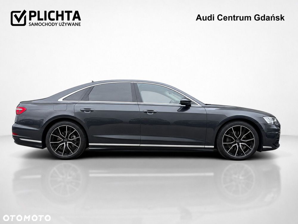 Audi A8 - 7