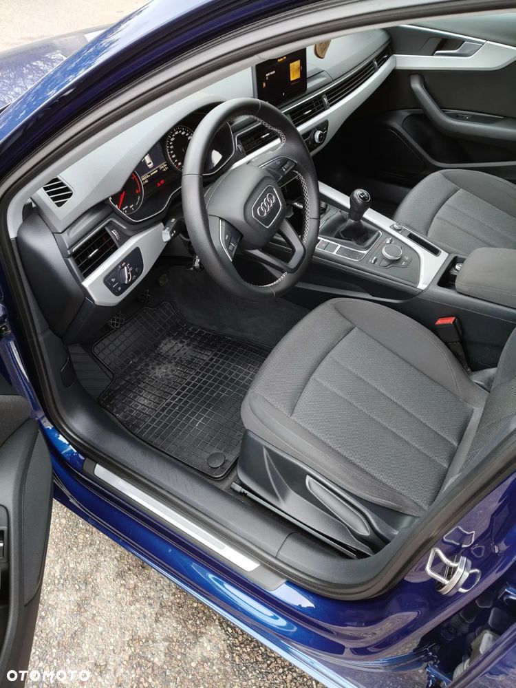 Audi A4 Avant 2.0 TFSI ultra - 36