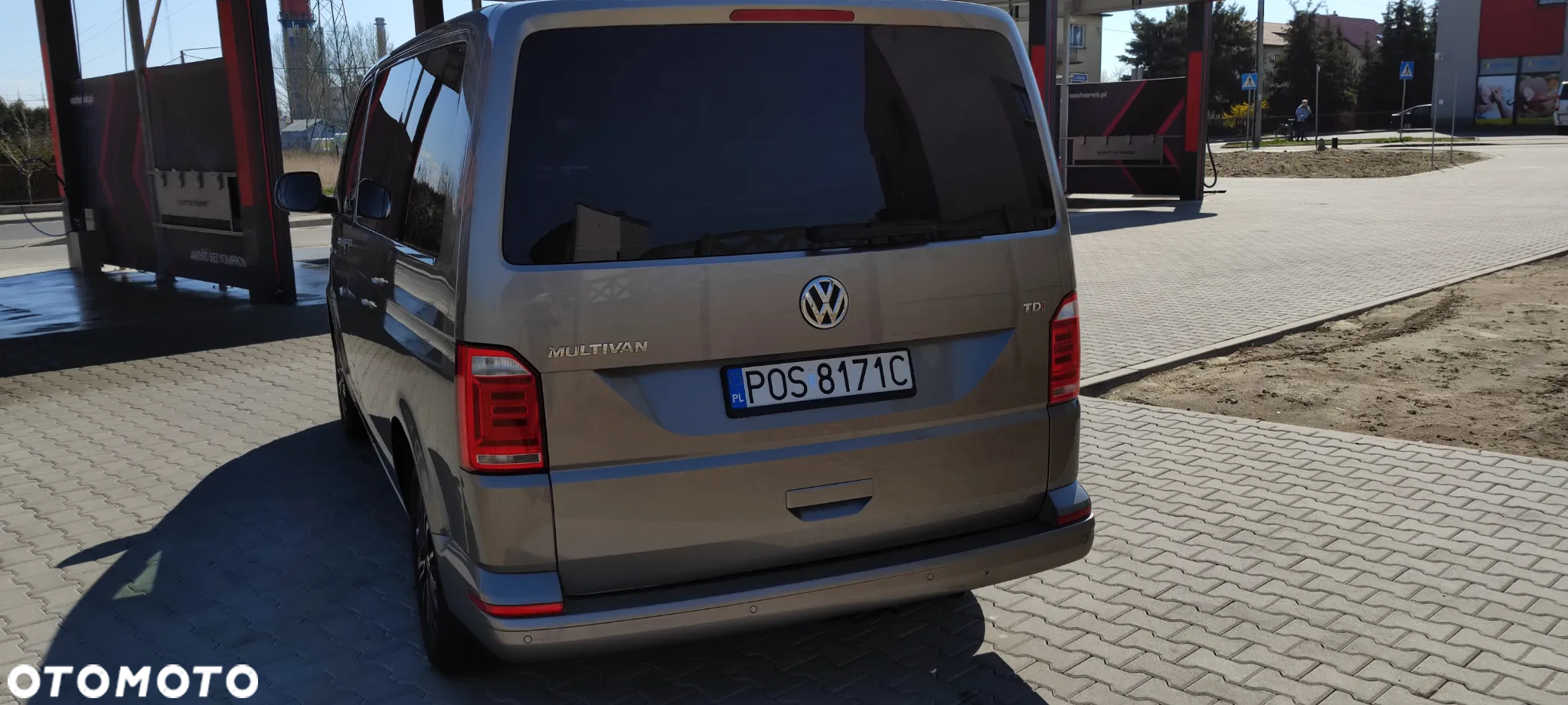 Volkswagen Multivan - 7