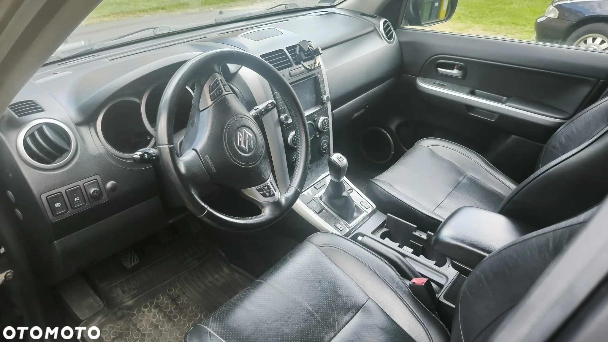 Suzuki Grand Vitara 2.4 De Luxe EU5 - 7