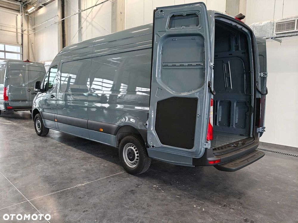 Mercedes-Benz Sprinter Sprinter - 4