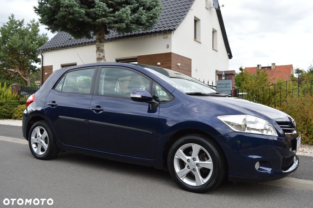 Toyota Auris - 10