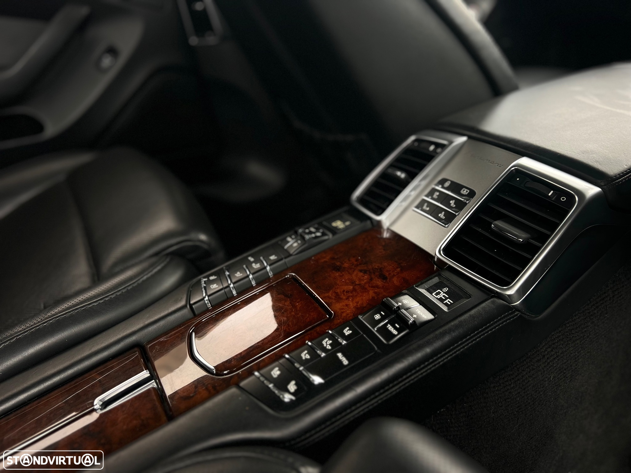 Porsche Panamera Diesel Platinum Edition - 19