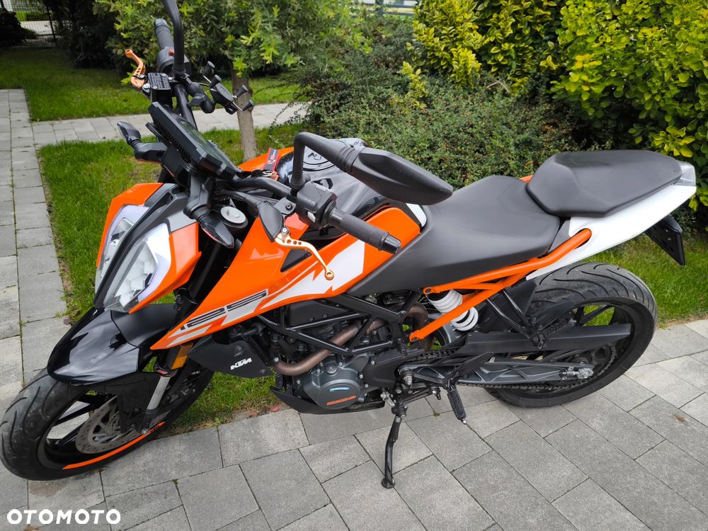 KTM Duke 125