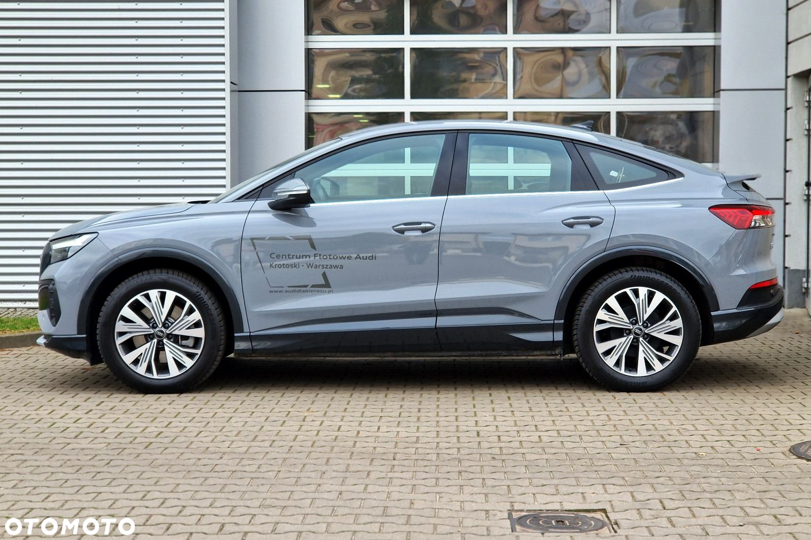 Audi Q4 Sportback e-tron - 4