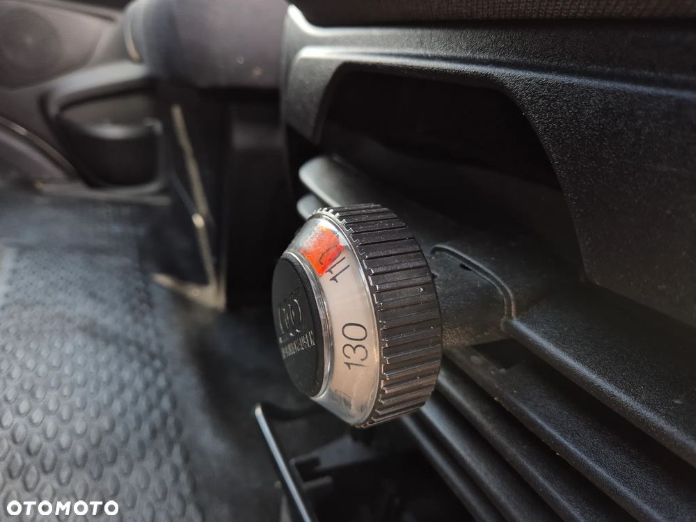 Iveco Daily 35C14, Kontener 8PAL, Winda DHollandia 750KG, klimatyzacja, - 9
