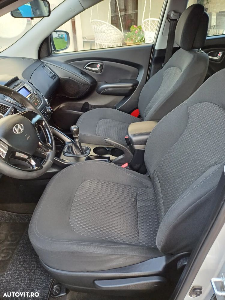 Hyundai ix35 2.0 CRDI 2WD Comfort - 4