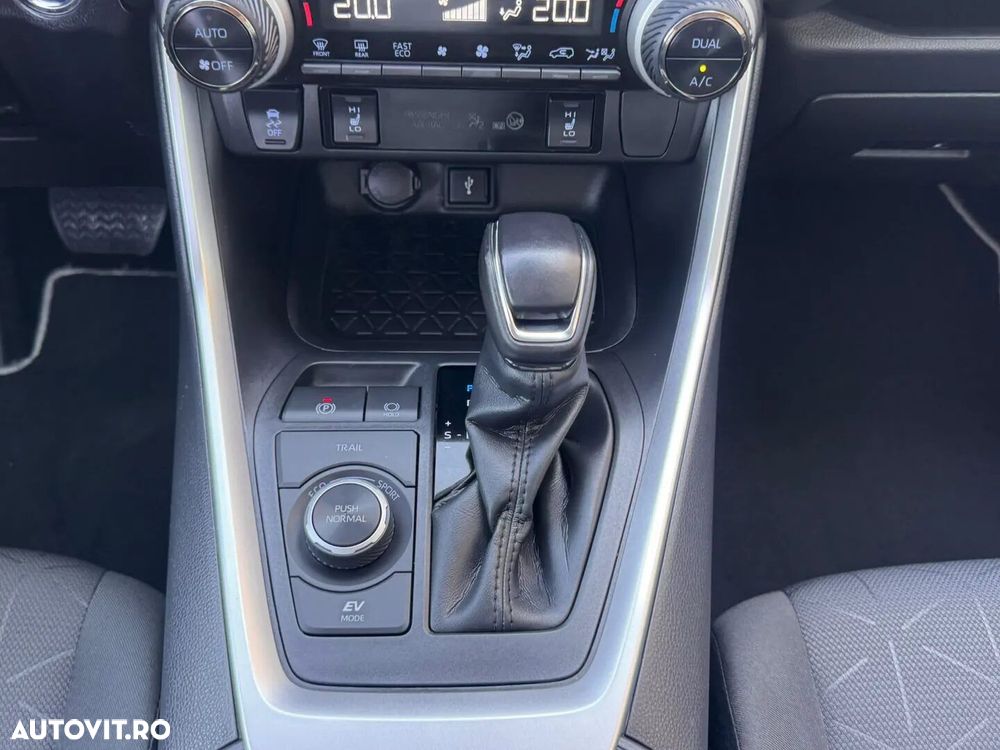 Toyota RAV4 - 13