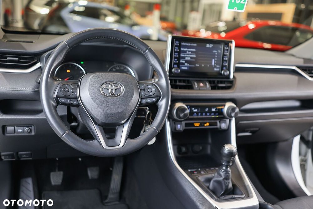 Toyota RAV4 2.0 Active 4x2 - 24