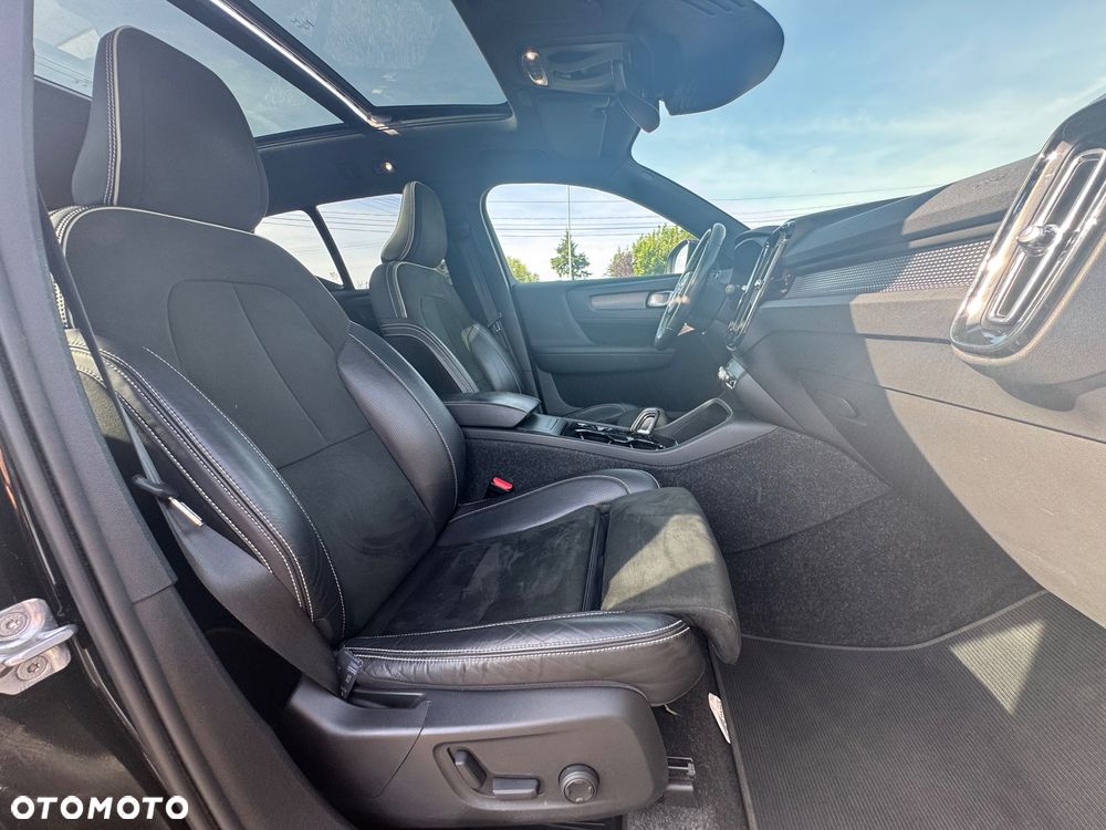 Volvo XC 40 D4 AWD R-Design - 17