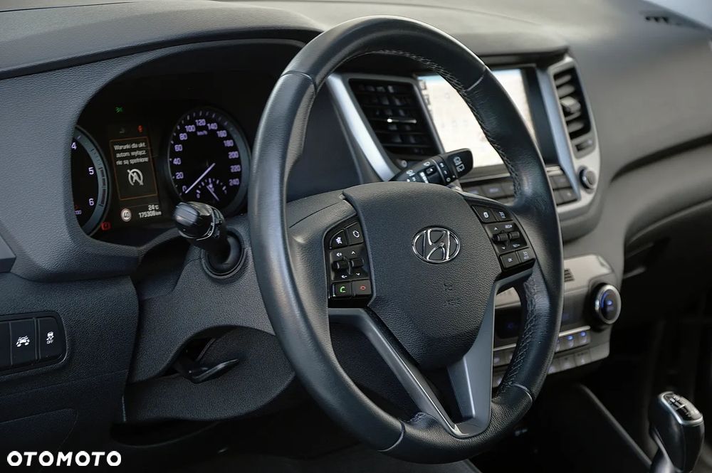 Hyundai Tucson blue 1.7 CRDi 2WD Intro Edition - 13