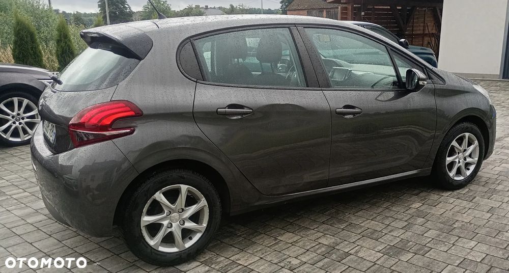 Peugeot 208 1.2 PureTech Active ETG5 - 11