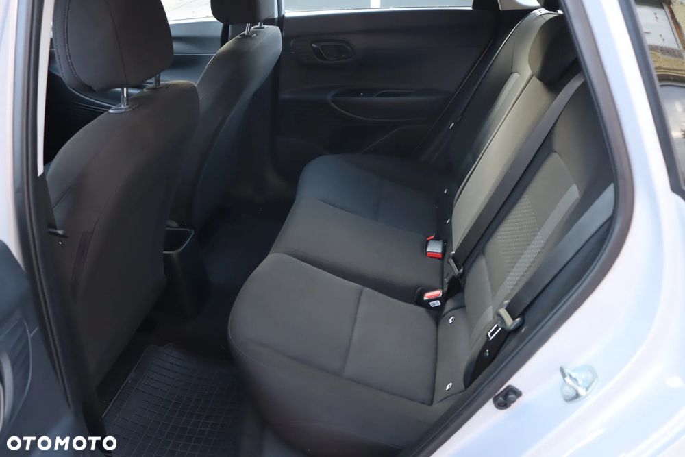 Hyundai i20 1.2 Modern - 11