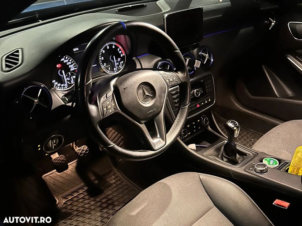 Mercedes-Benz A 180 BlueEfficiency Edition Style - 8