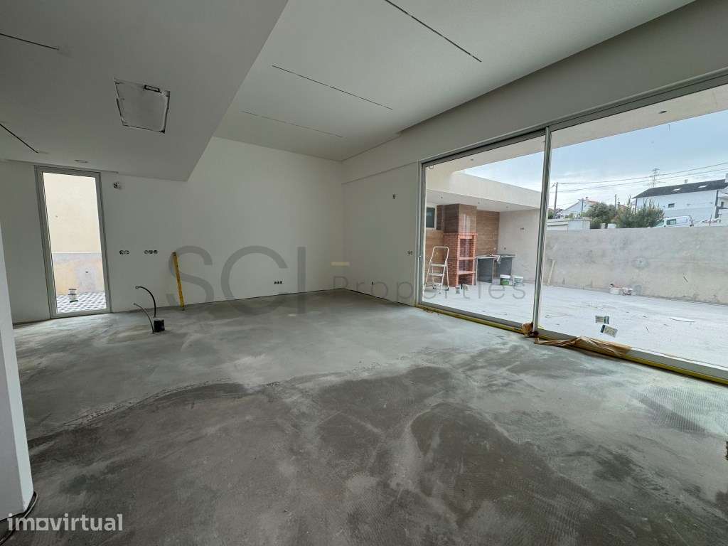 Moradia Nova T3 Térrea Corroios Lote de 320 m2 e Garagem - Grande imagem: 4/31