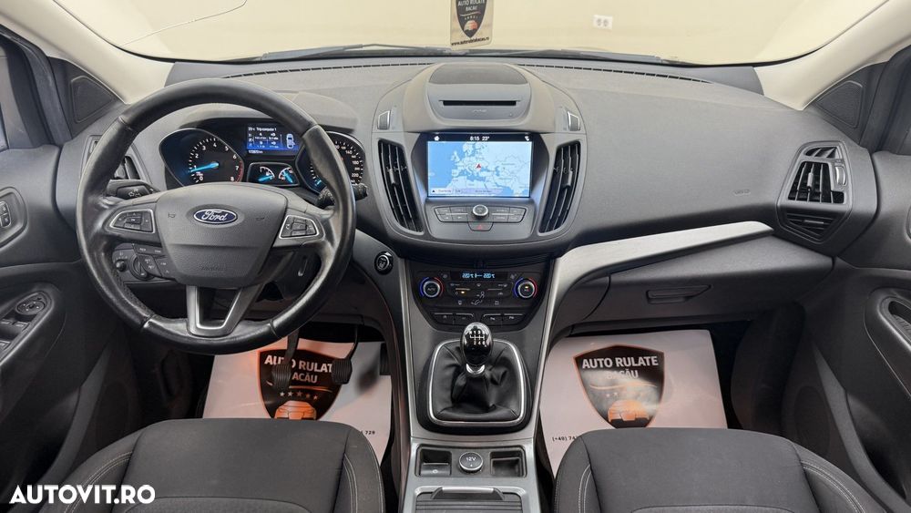Ford Kuga - 8