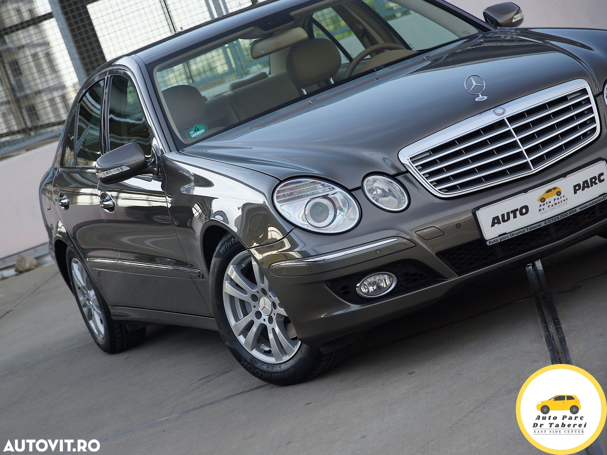 Mercedes-Benz E 280 7G-TRONIC Elegance BusinessEDITION - 11