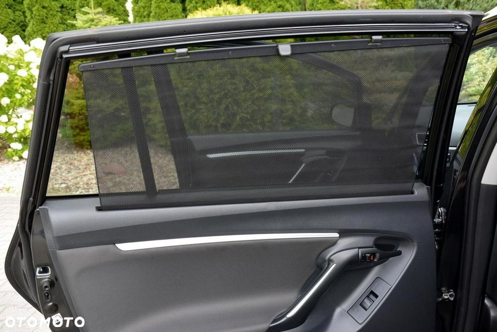 Toyota Verso 1.8 Premium 7os EU6 - 36