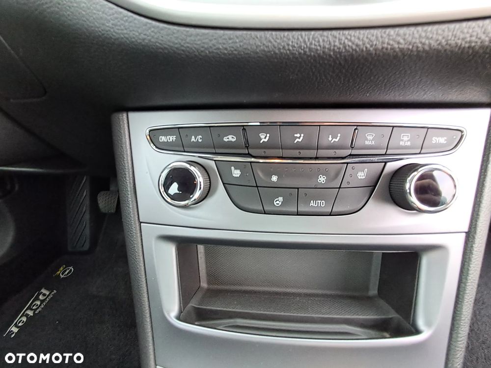 Opel Astra 1.6 CDTI Enjoy - 27