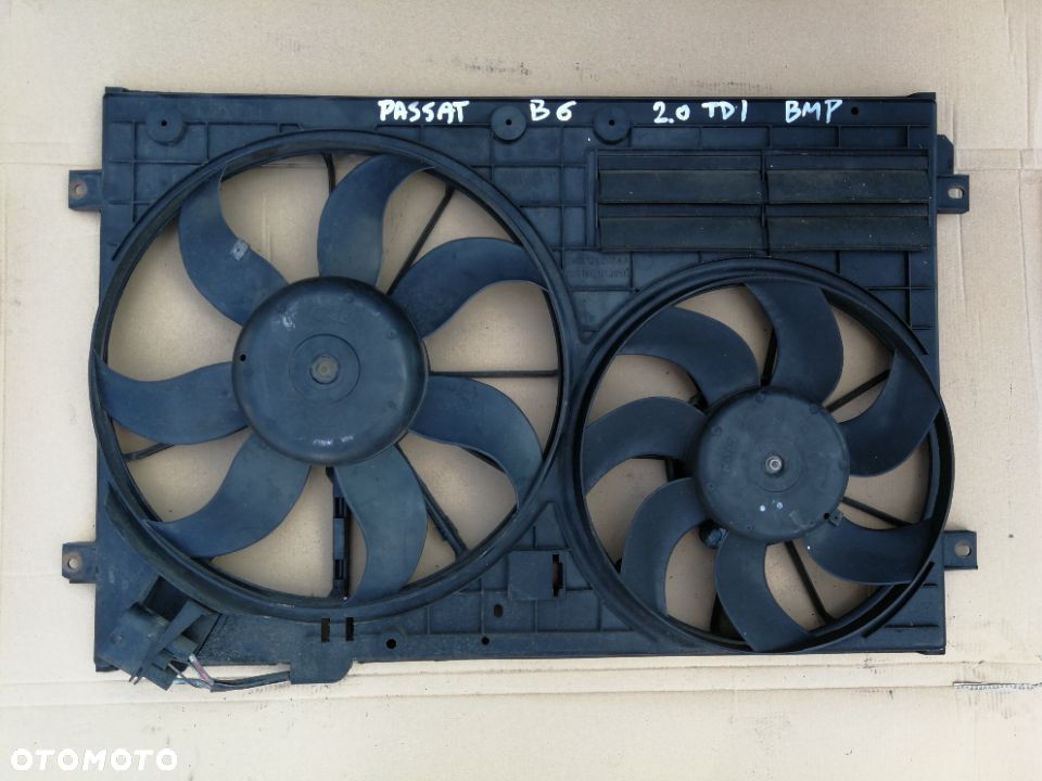 VW Golf V Touran Passat B6 wentylatory 1K0121207AD