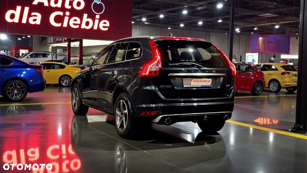 Volvo XC 60 D4 Drive-E R-Design Momentum - 26