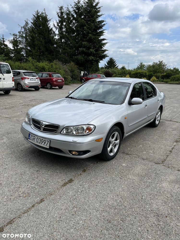 Nissan Maxima - 2
