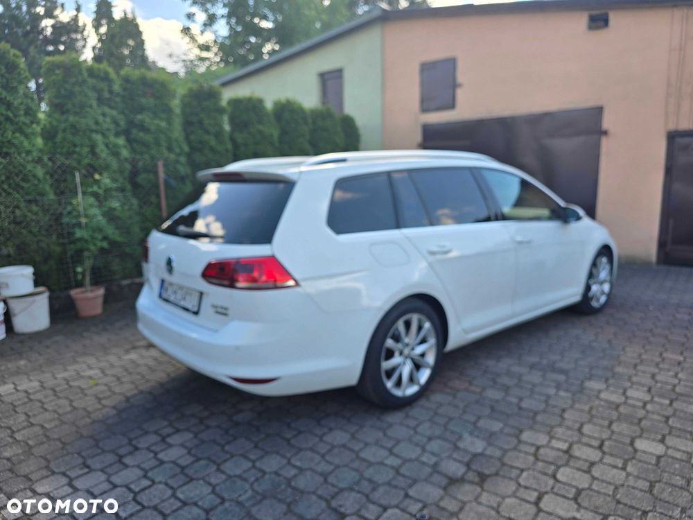 Volkswagen Golf - 5