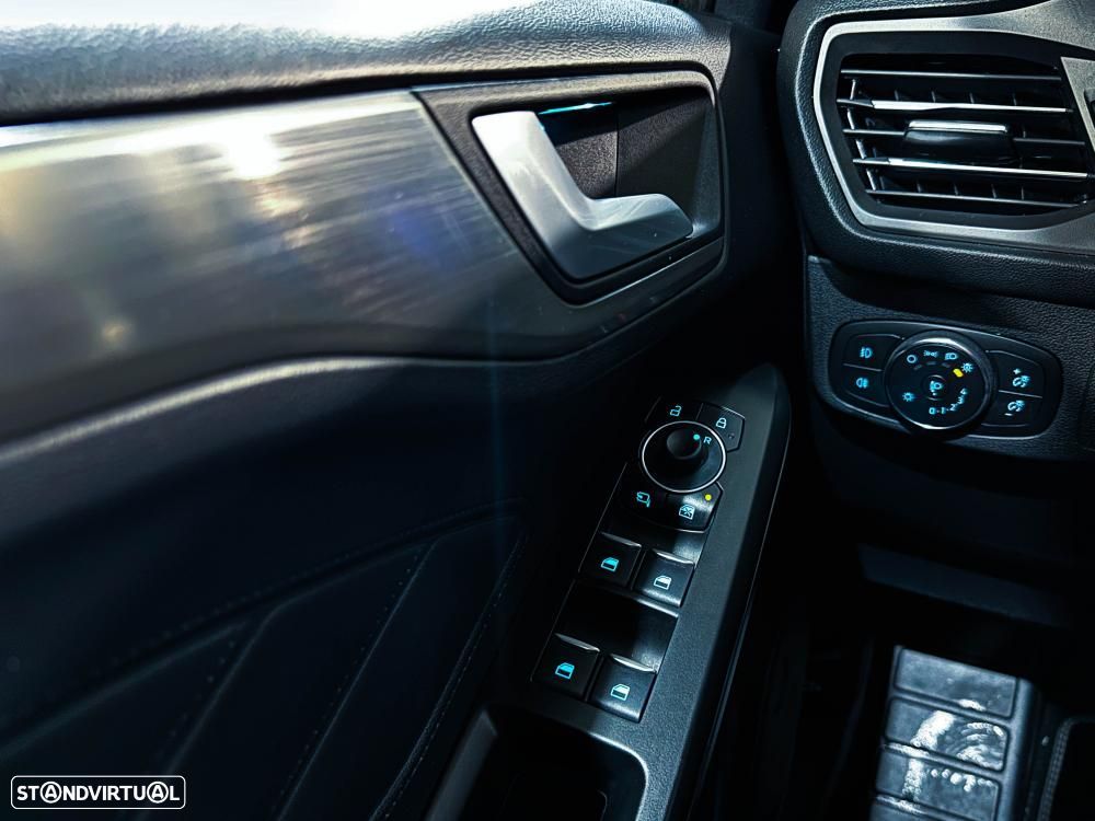 Ford Focus SW 1.0 EcoBoost Hybrid Aut. TITANIUM X - 28