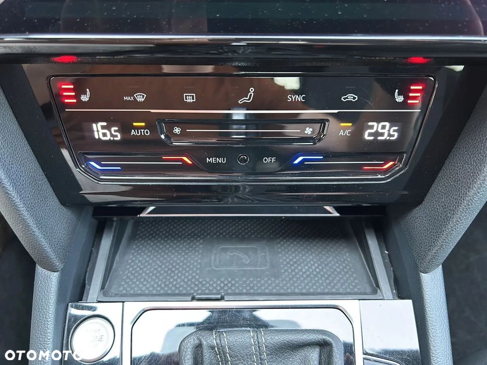 Volkswagen Arteon 2.0 TDI R-Line DSG - 28