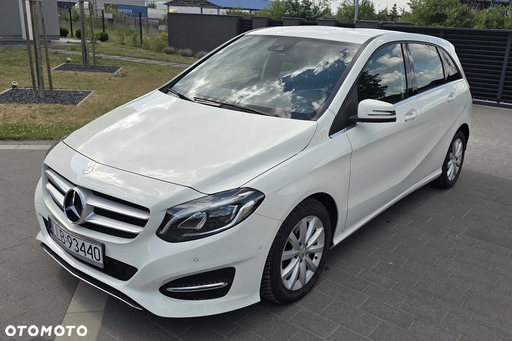 Mercedes-Benz Klasa B 180 7G-DCT UrbanStyle Edition - 5
