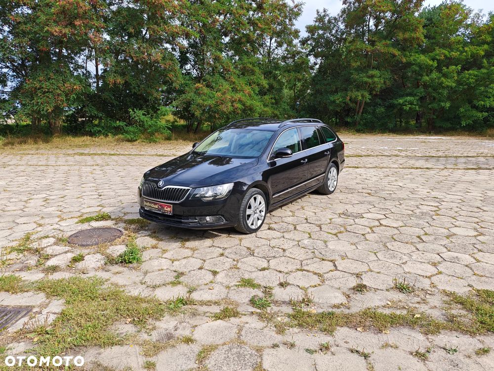 Skoda Superb 2.0 TDI Elegance - 32