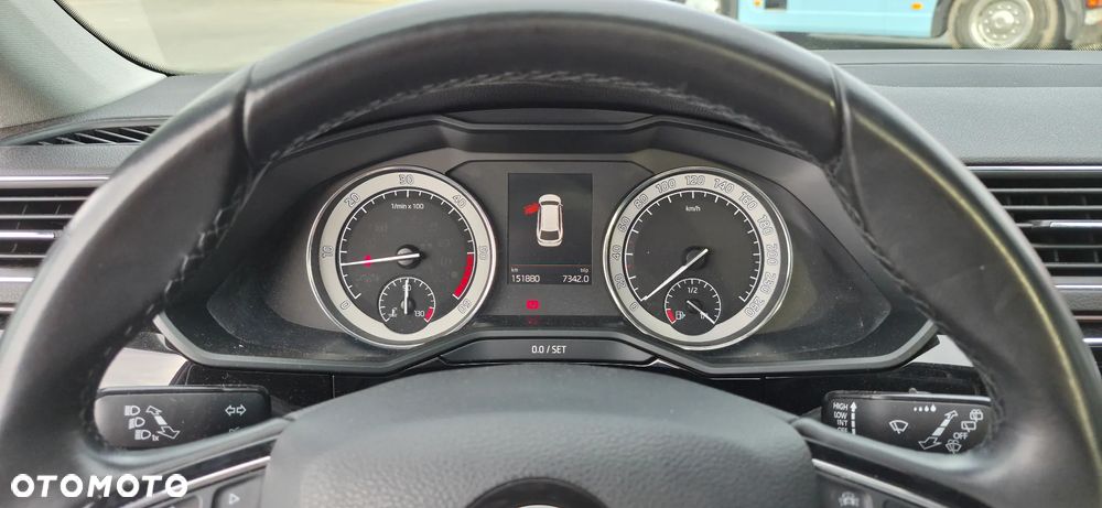 Skoda Superb 2.0 TDI L&K - 11