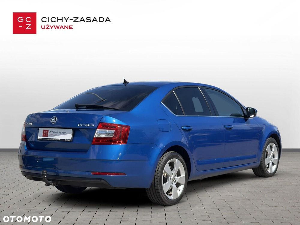 Skoda Octavia 2.0 TDI SCR Style DSG - 6