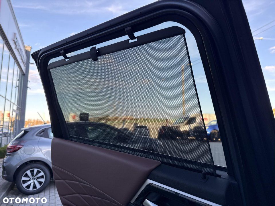 Mitsubishi Outlander - 26