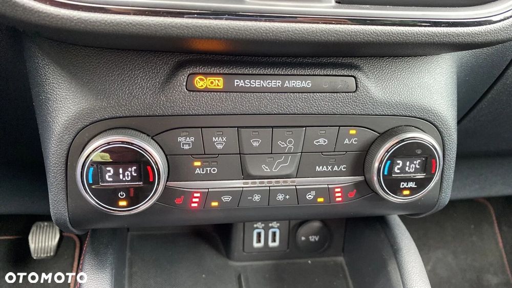 Ford Kuga - 21