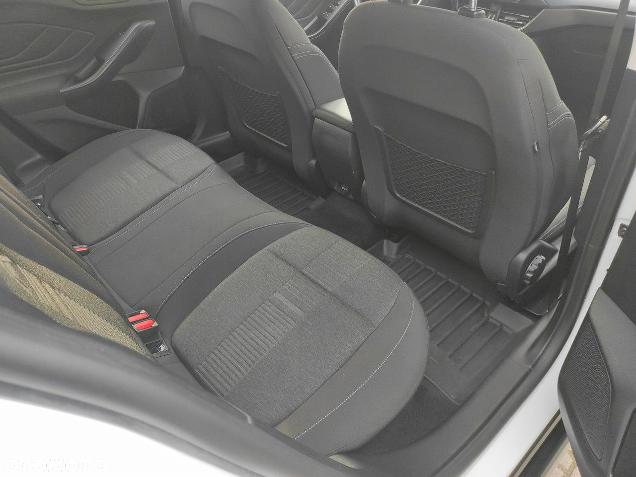Ford Focus 1.0 EcoBoost mHEV Active - 24