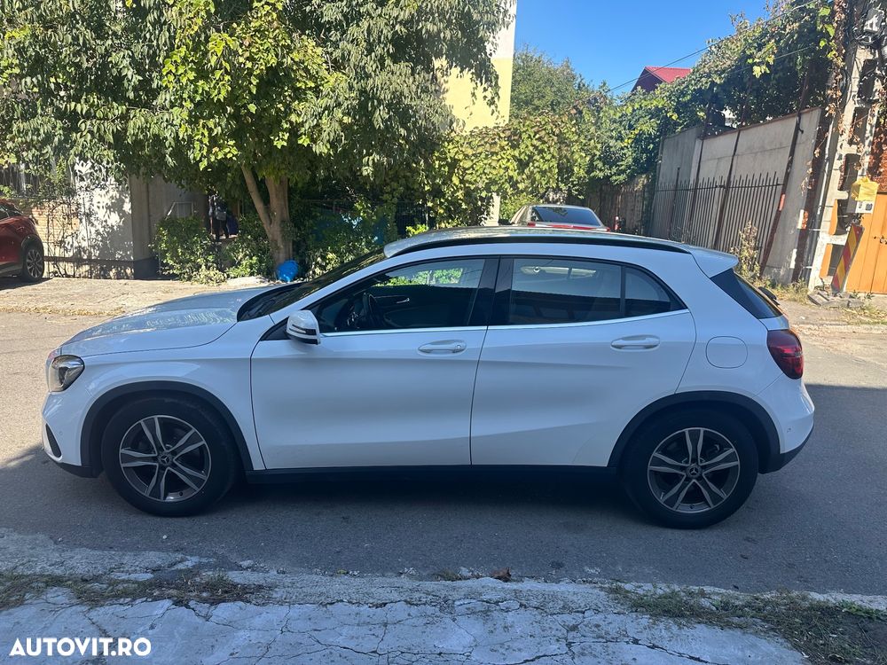 Mercedes-Benz GLA - 8